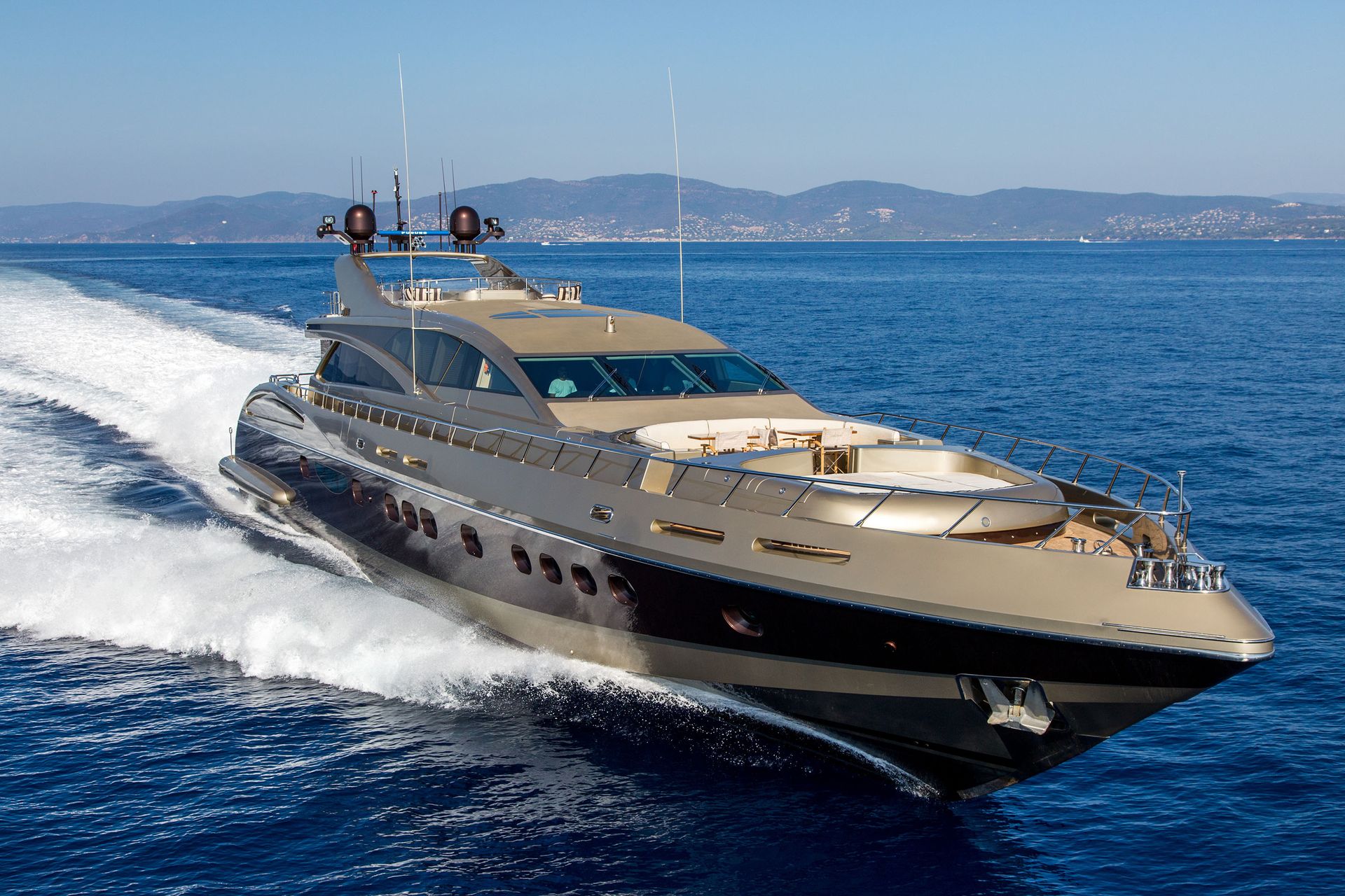 GENESIS yacht for sale (Italyachts, 43.12m, 2011)